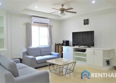 For sale house 3 bedrooms at East Pattaya