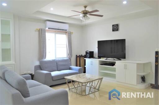 For sale house 3 bedrooms at East Pattaya