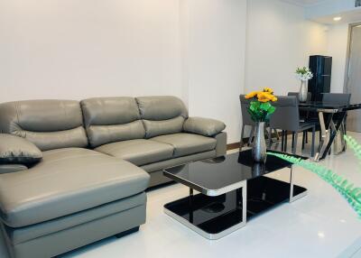 For RENT : Supalai Oriental Sukhumvit 39 / 2 Bedroom / 2 Bathrooms / 84 sqm / 43000 THB [R11782]