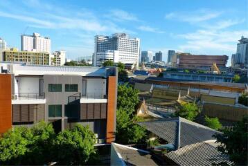 2 bedrooms 2 bathrooms + 1 study 80sqm Click 65 - for sale 7.2millions THB