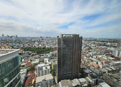 For Rent 52 sqm 1 Bed Condo Sky Walk Residences 200m from BTS Phra Khanong