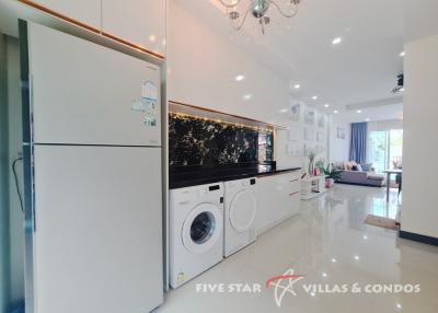 6-bedroom House For Sale Pattaya