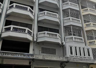 Charoen Nakhon Property: 5-Story Building