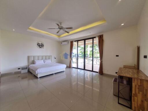 House in Phoenix Lakeside Pool Villas Na Jomtien H010840