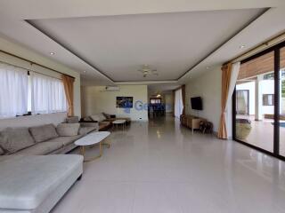 House in Phoenix Lakeside Pool Villas Na Jomtien H010840