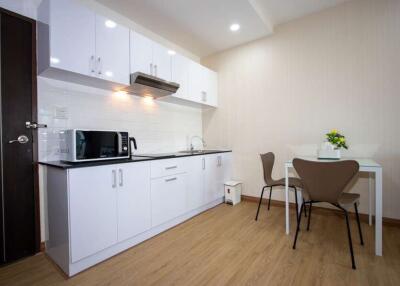 PromT Condo Fully Furnished 1 Bed Condo For Rent