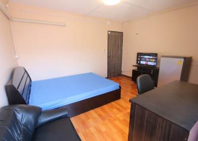 Hillpark 1 : 3 bedroom condo to rent