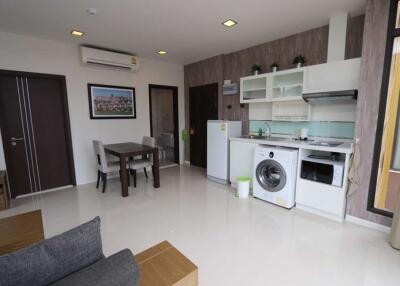 A spacious 1 bedroom condo to rent at The Siri Condominium