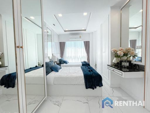 Luxury Condo just a 10 minutes Walk away to the Beach in Jomtien for Sale!