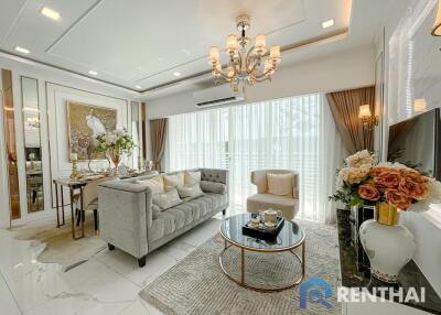 Luxury Condo just a 10 minutes Walk away to the Beach in Jomtien for Sale!