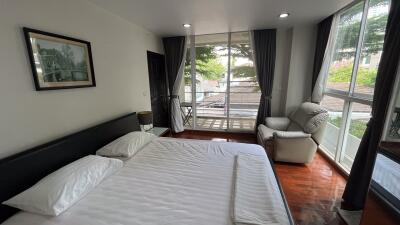 Quiet Condo Sukhumvit 15