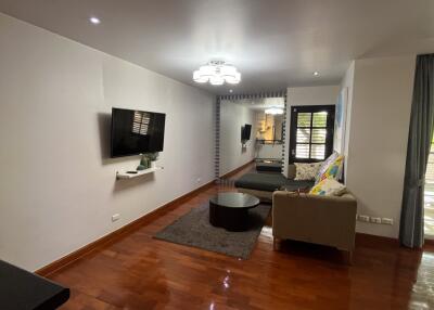 Quiet Condo Sukhumvit 15