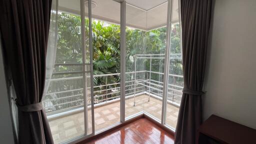 Quiet Condo Sukhumvit 15