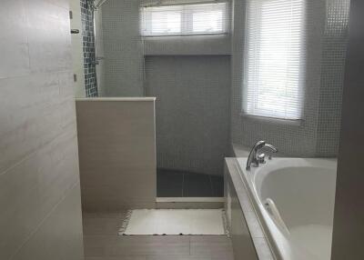 3 bedrooms 4 bathrooms size 315sqm. Kallista Mansion for Rent 120,000 THB