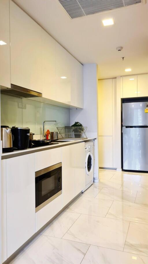 2 Bedrooms 2 Bathrooms Size 59sqm. Hyde Sukhumvit 11 for Rent 45,000 THB