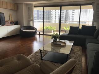 3 Bedrooms 3 Bathrooms Size 265sqm. Tower Park for Rent 120,000 THB