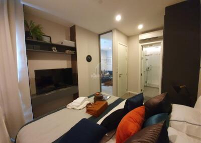 For Rent 1 Bed 1 Bath Condo The Room Sukhumvit 69 only 100m from BTS Phra Khanong