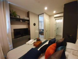 For Rent 1 Bed 1 Bath Condo The Room Sukhumvit 69 only 100m from BTS Phra Khanong