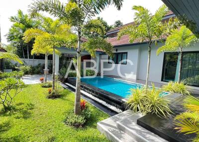 4 Bedrooms 5 Bathrooms House for Sale in Na Jomtien