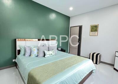 4 Bedrooms 5 Bathrooms House for Sale in Na Jomtien