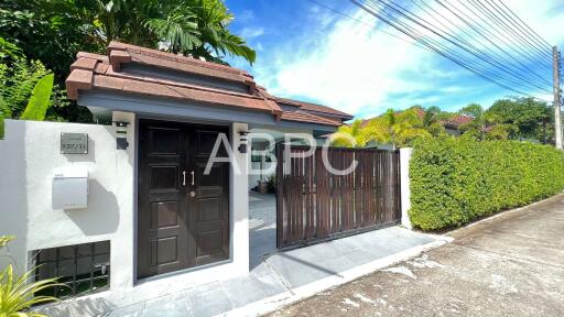 4 Bedrooms 5 Bathrooms House for Sale in Na Jomtien