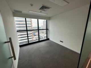 For Rent Bangkok Office Sukhumvit BTS Ekkamai Watthana