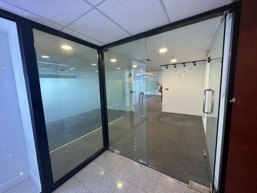 For Rent Bangkok Office Sukhumvit BTS Ekkamai Watthana