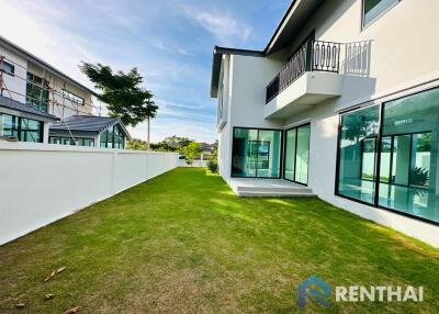 Brand new 2 storey  modern nordic style house for sale in Pattaya