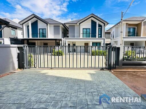 A lovely house for sale located nearby Pattaya motorway