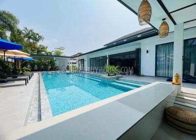 RAW7337: Five Bedroom Pool Villa in Rawai