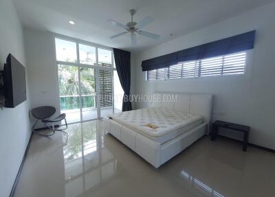 BAN7328: Three Bedroom Pool Duplex in Bang Tao