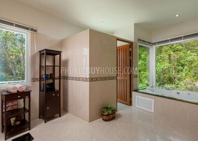 EAS7243: Luxurious Three Bedroom Pool Villa in Ao Po