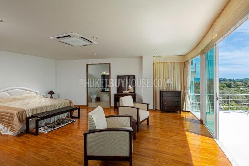 EAS7243: Luxurious Three Bedroom Pool Villa in Ao Po