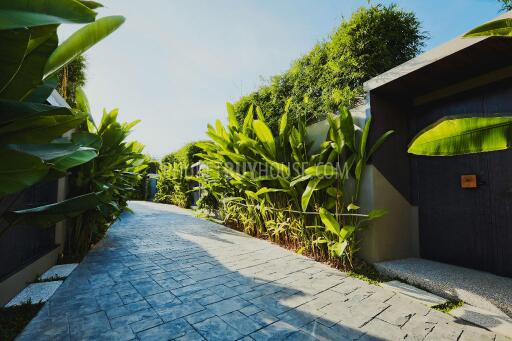 RAW7233: Three Bedroom Private Pool Villa in Rawai