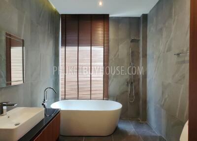 BAN7228: Luxury Pool VIlla with Three Bedrooms in Bang Tao