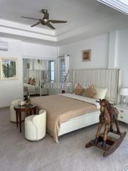 RAW7215: 5 Bedrooms New Villa in Rawai
