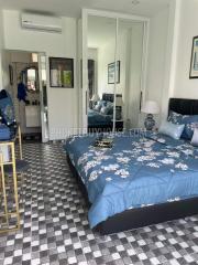 RAW7215: 5 Bedrooms New Villa in Rawai