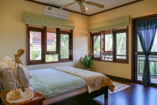 PAT7206: Three Bedroom Villa on a Hill Above Patong