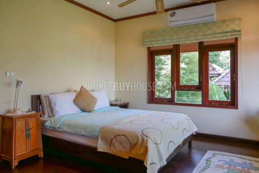 PAT7206: Three Bedroom Villa on a Hill Above Patong