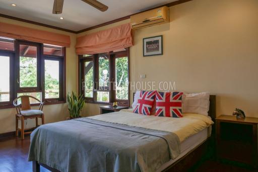 PAT7206: Three Bedroom Villa on a Hill Above Patong