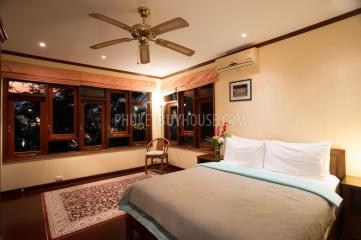 PAT7206: Three Bedroom Villa on a Hill Above Patong