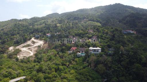 PAT7206: Three Bedroom Villa on a Hill Above Patong