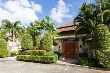 NAI7184: Two Bedroom Pool Villa in Nai Harn