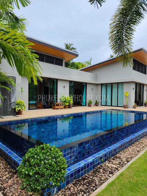 NAI7183: 4 Bedroom Pool Villa in Nai Harn