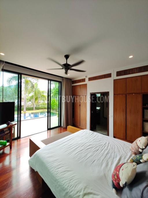 NAI7183: 4 Bedroom Pool Villa in Nai Harn