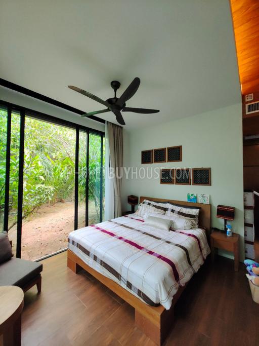 NAI7183: 4 Bedroom Pool Villa in Nai Harn