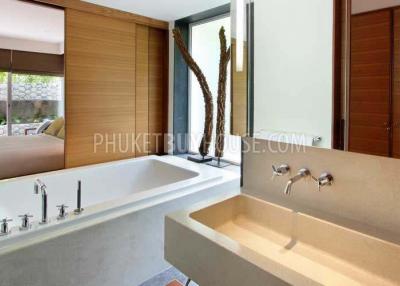 SUR7152: Luxurious 5-Bedrooms Apartment near Surin Beach