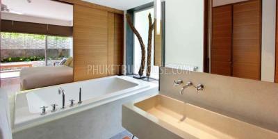 SUR7152: Luxurious 5-Bedrooms Apartment near Surin Beach