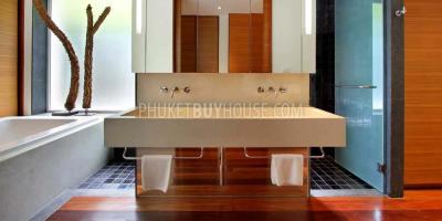 SUR7152: Luxurious 5-Bedrooms Apartment near Surin Beach