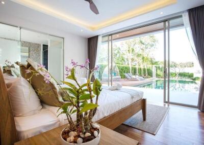 LAY7103: Private Pool 4 Bedroom Luxury Villa with Big Land Plot in Layan